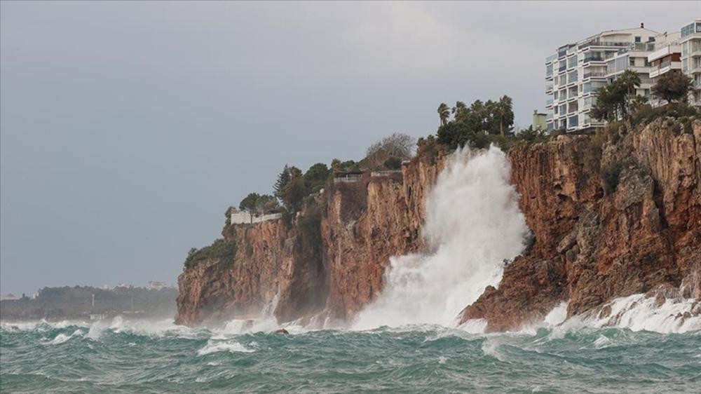 ANTALYA'DA KAHREDEN OLAY