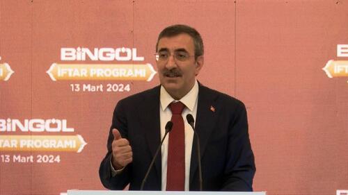 Cumhurbaşkanı Yardımcısı Yılmaz Türkiye'nin Ekonomik Yol Haritası ve Hizmet Odaklı Siyaset