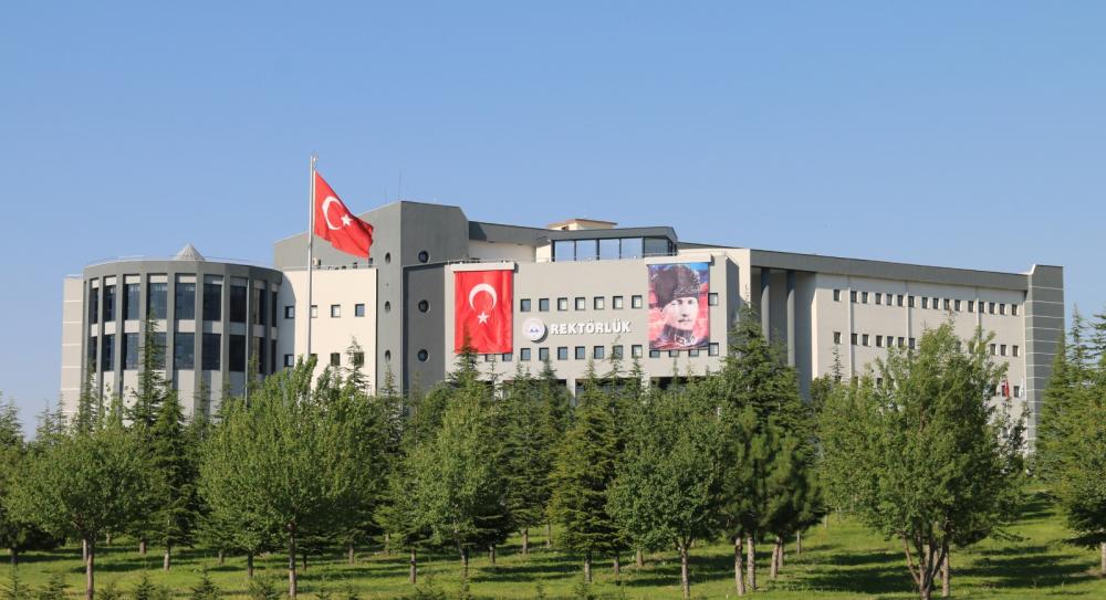 ERCİYES ÜNİVERSİTESİ'NDEN 2 ÖĞRETİM ÜYESİ DÜNYA BİLİM LİSTESİNDE