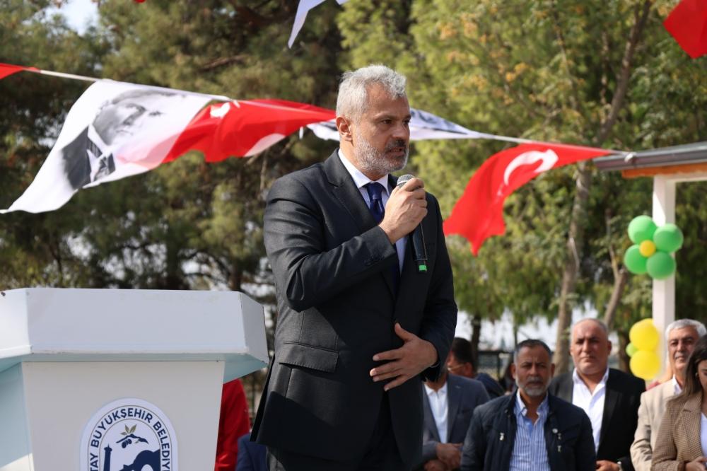 HATAY BÜYÜKŞEHİR BELEDİYESİ'NDEN KUMLU'YA TESİS DESTEĞİ