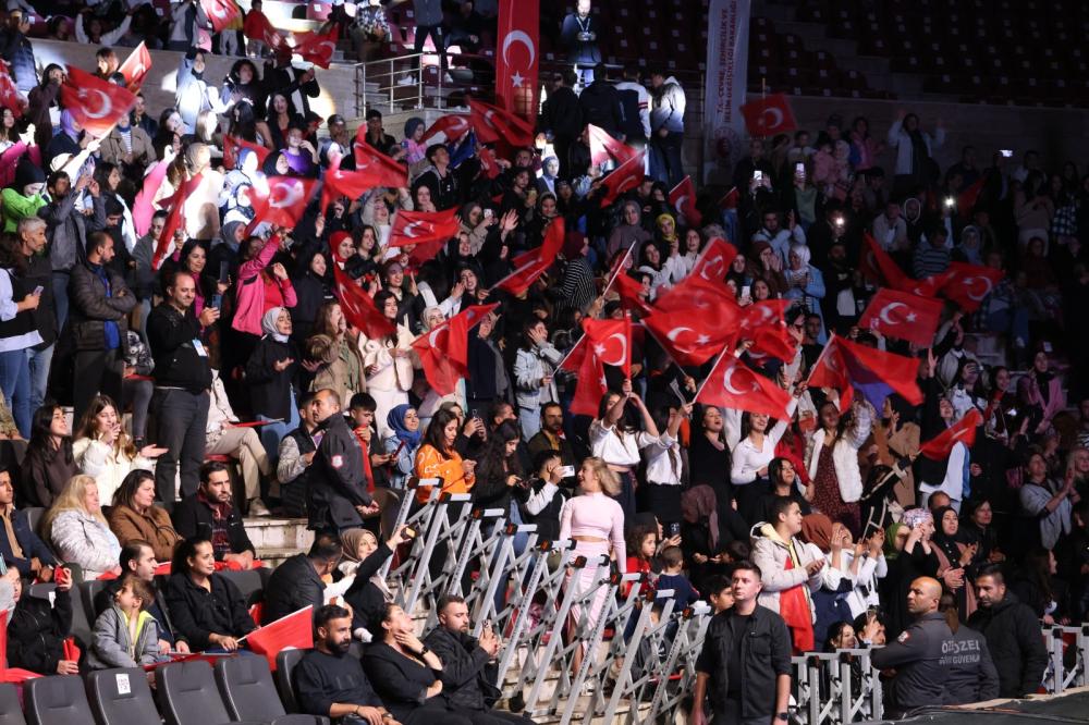 HATAY'DA SİNAN AKÇIL COŞKUSU: CUMHURİYETİN 101. YILINA ÖZEL MORAL KONSERİ