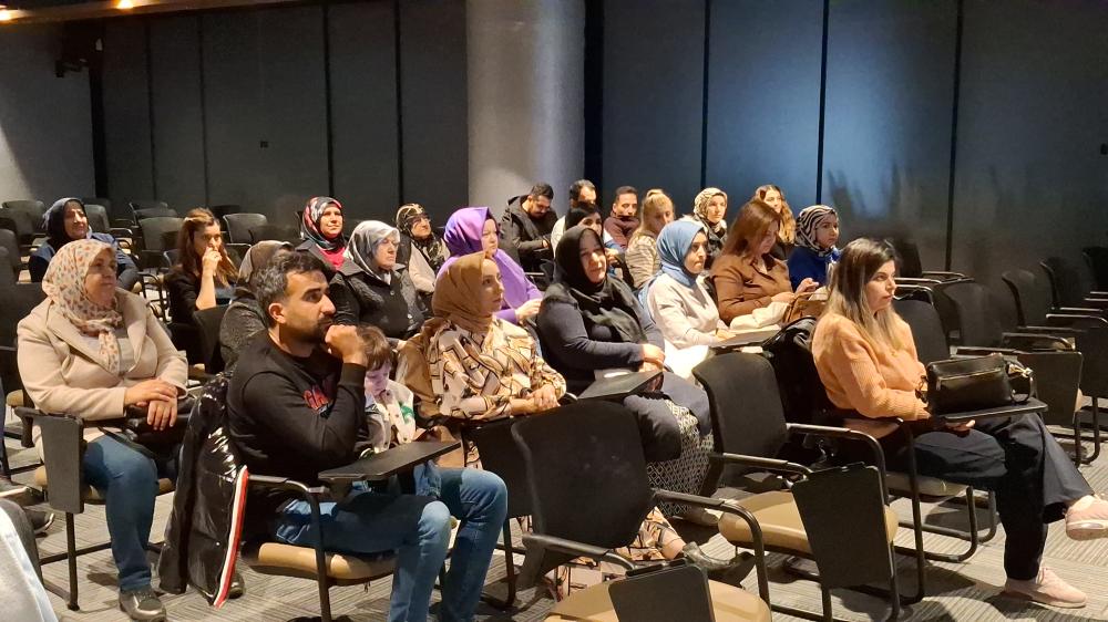 BEYPAZARI’NDA ÇOCUK HAKLARI GÜNÜ SEMİNERİ DÜZENLENDİ