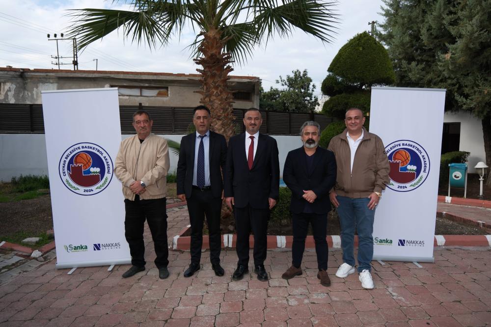 CEYHAN’DA BAYRAK DEĞİŞİMİ: ERCAN TOSUN BAŞKAN SEÇİLDİ