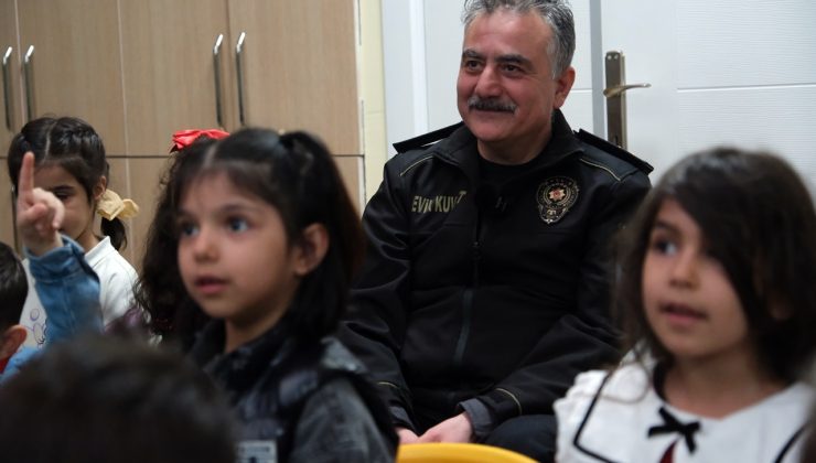 BİNGÖL EMNİYET MÜDÜRÜ MİNİKLERLE ÇOCUK HAKLARI GÜNÜ’NÜ KUTLADI