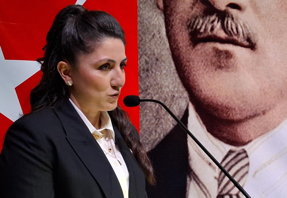 AK PARTİ BEYPAZARI KADIN KOLLARI’NDA YENİ DÖNEM BAŞLADI