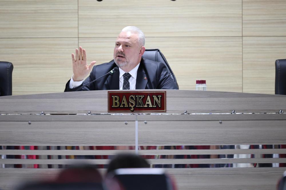 BAŞKAN PEHLİVAN, MENEMEN’E ATILAN İFTİRALARA SON NOKTAYI KOYDU