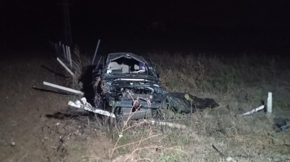 TAŞOVA’DA TRAFİK KAZASINDA GENÇ SÜRÜCÜ HAYATINI KAYBETTİ