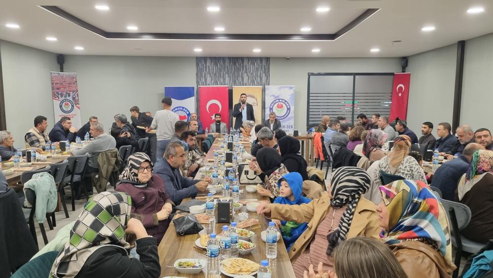 ENGELLİLERİN ANAYASAL HAKLARI İNSANLIK ONURUNA YAKIŞIR ŞEKİLDE DÜZENLENMEDİR