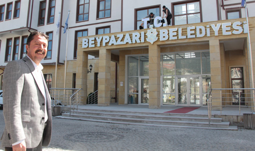 BEYPAZARI BELEDİYESİ, İLÇEDE BULUNAN MÜLTECİLERİ ÜLKELERİNİ TAŞIYACAK.