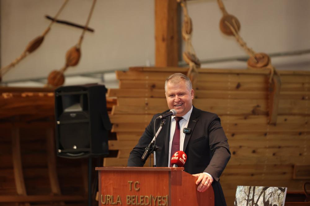 ZEYTİN AĞACI: YAŞAMIN BİLGE ÖĞRETİSİ