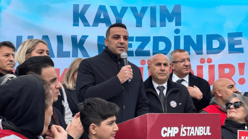 BAŞKAN YILDIZ ESENYURT'TAKİ DEMOKRASİ NÖBETİNDE 
