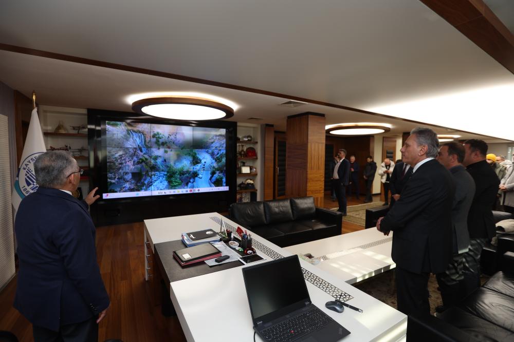 TÜRSAB VE KAYSERİ BÜYÜKŞEHİR BELEDİYESİ KAYSERİ’NİN TURİZM GELECEĞİNİ KONUŞTU
