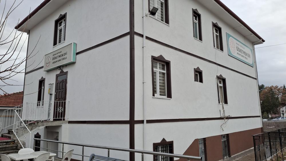 BEYPAZARI ÖĞRETMENEVİNİN BAKIM VE ONARIMI TAMAMLANDI