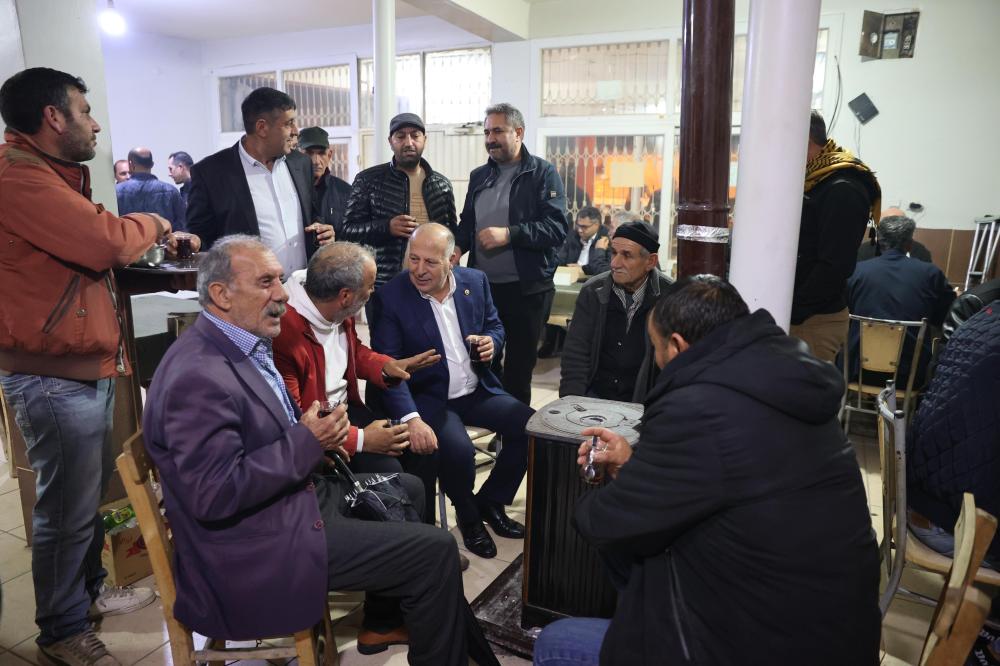 BAŞKAN DEMİRÇALI ESNAF VE VATANDAŞLARIN TALEPLERİNİ DİNLEDİ
