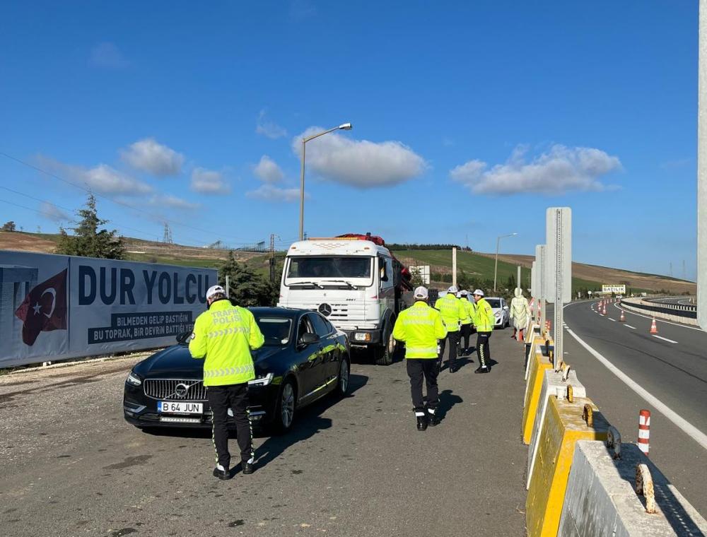 GELİBOLU BÖLGE TRAFİK DENETLEME AMİRLİĞİNDEN YILBAŞI DENETİMLERİ
