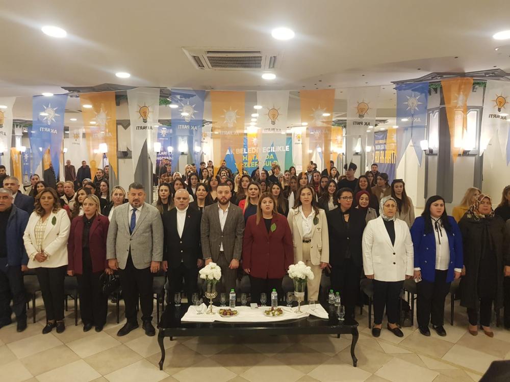 AK PARTİ DEFNE KADIN KOLLARI 3. OLAĞAN KONGRESİ COŞKU İÇİNDE YAPILDI