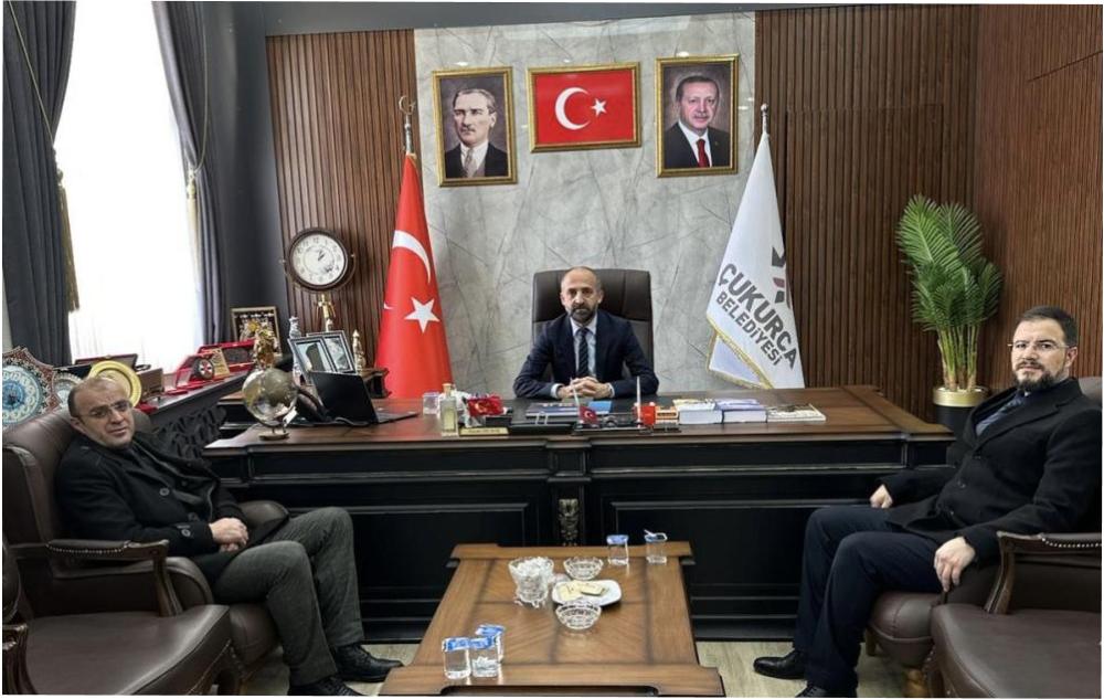 YENİ ÇUKURCA MÜFTÜSÜ SAVAŞ TOKGÖZ’DEN BAŞKAN NAZMİ DEMİR’E ZİYARET