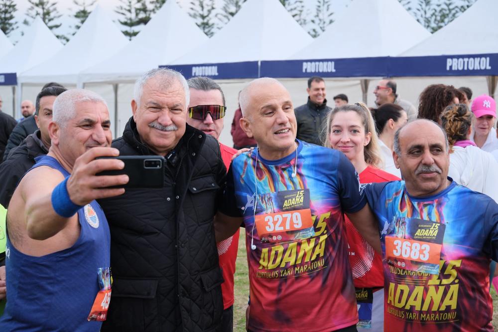 ADANA 15. ULUSLARARASI KURTULUŞ MARATONU COŞKUYLA TAMAMLANDI