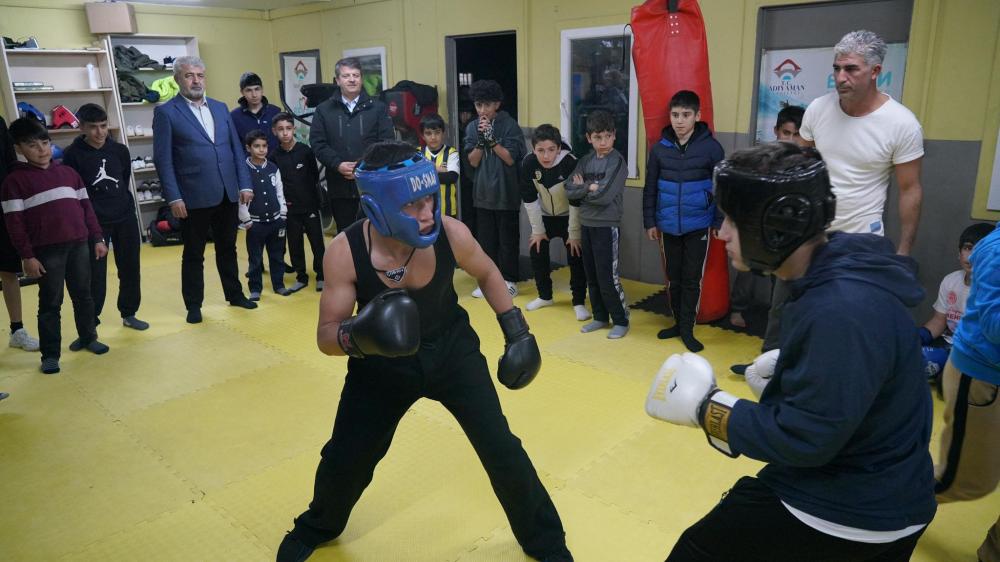 BAŞKAN TUTDERE: “SPORA GÖNÜL VEREN GENÇLERİN YANINDAYIZ”
