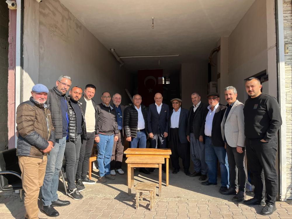 BAŞKAN MEHMET ŞAHİN, SALBAŞ’TA ESNAF VE VATANDAŞLARLA BİR ARAYA GELDİ