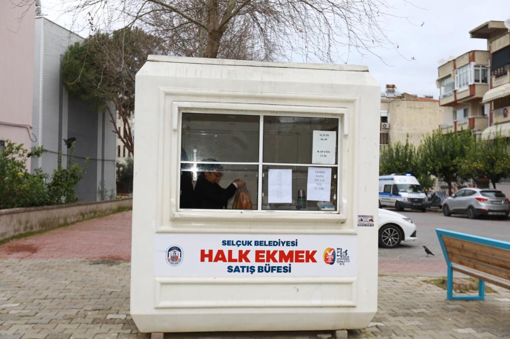 EFES SELÇUK HALK EKMEK BÜFELERİYLE ESNAF VE VATANDAŞ KAZANIYOR