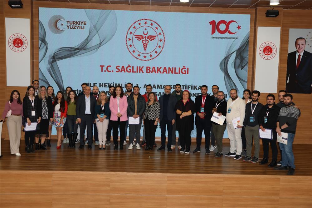 RİZE’DE AİLE HEKİMLİĞİ SERTİFİKALI EĞİTİM PROGRAMI TAMAMLANDI