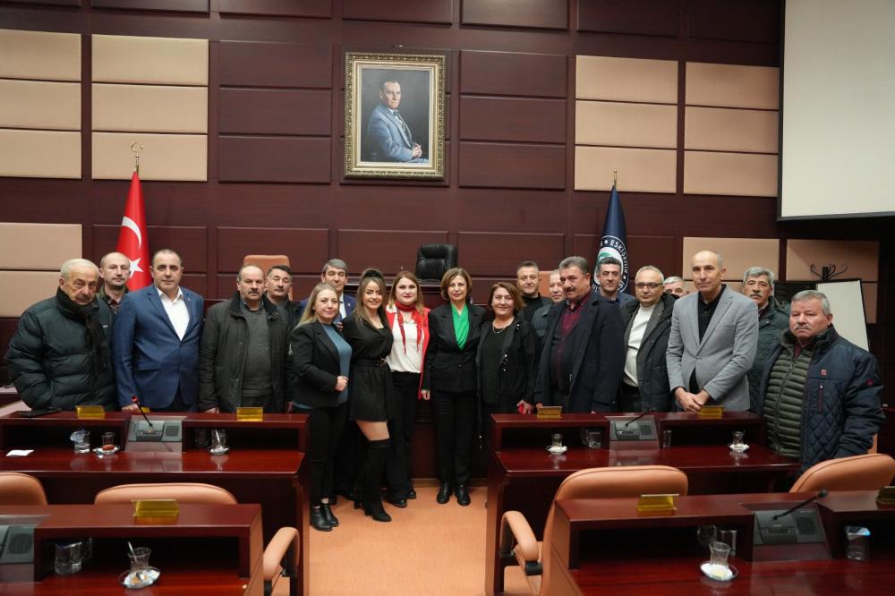 ESKİŞEHİR BÜYÜKŞEHİR BELEDİYE BAŞKANI AYŞE ÜNLÜCE’YE MUHTARLARDAN TEŞEKKÜR