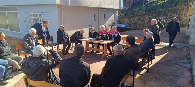 RİZE’DE ÇİFTÇİLER İÇİN ‘CUMA BULUŞMALARI’ DEVAM EDİYOR