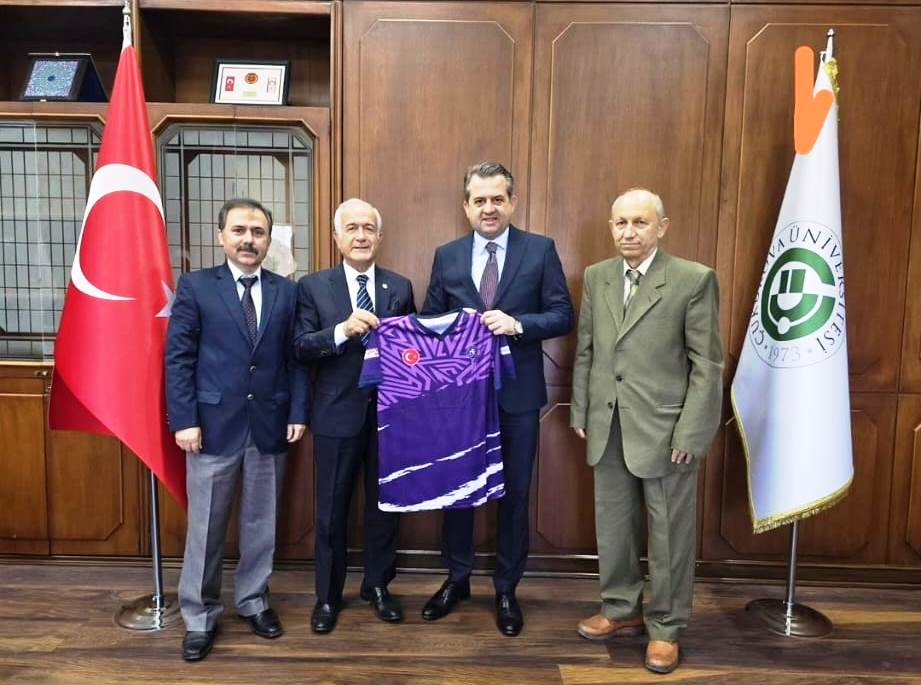 ÇUKUROVA ÜNİVERSİTESİ REKTÖRÜ, VETERANLAR MASA TENİSİ TURNUVASI’NA DAVET EDİLDİ