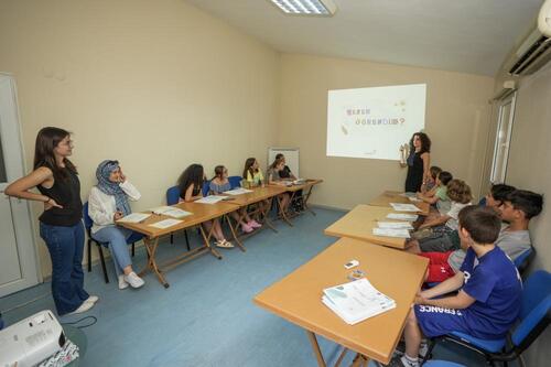 Kadınların Çözüm Kapısı: Gaziemir Kadın Danışma Merkezi