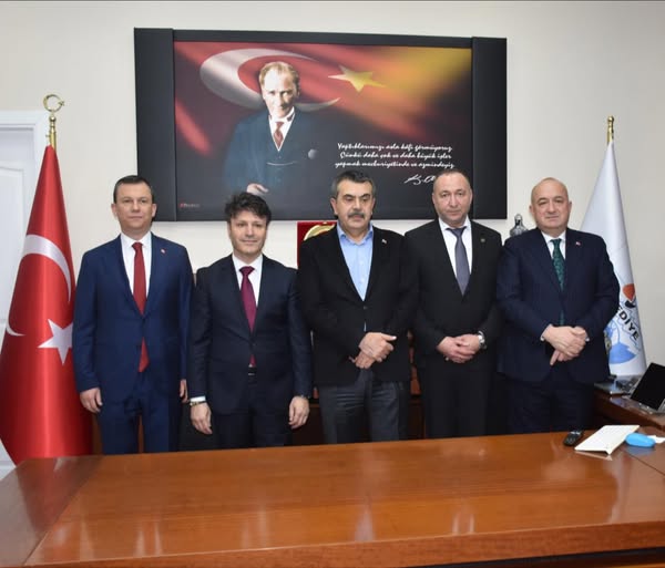 BAKAN TEKİN GELİBOLU BELEDİYESİNİ ZİYARET ETTİ