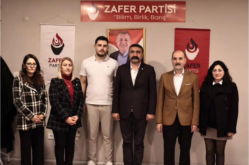 MUHALEFETTEN ORTAK TEPKİ: ÇİĞLİ’DE ZAFER PARTİSİ’NE DESTEK ZİYARETİ