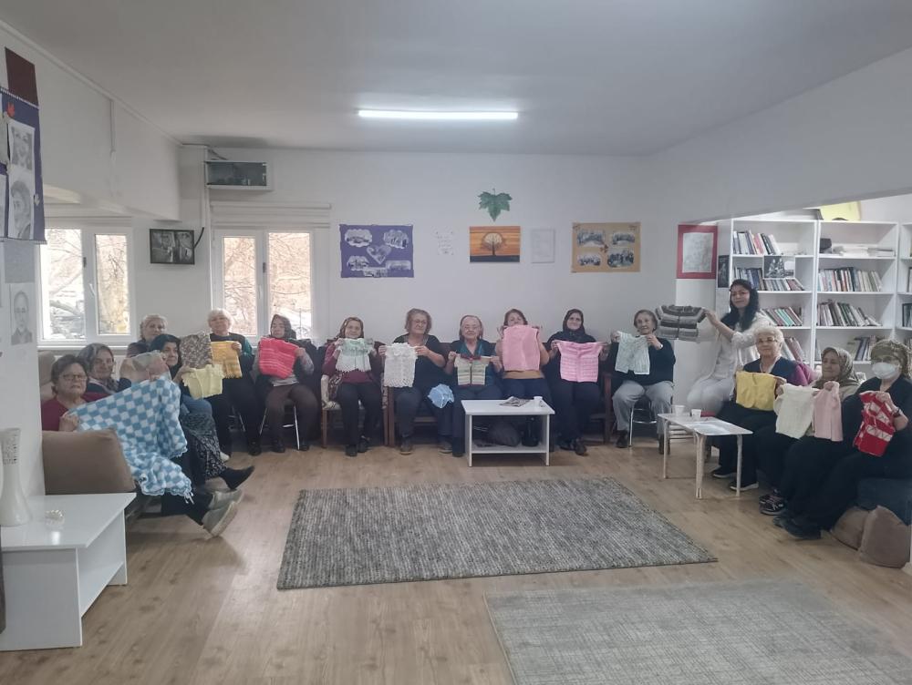 KOCA ÇINAR YAŞAM MERKEZİ’NDEN İHTİYAÇ SAHİBİ ÇOCUKLARA SICAK DESTEK