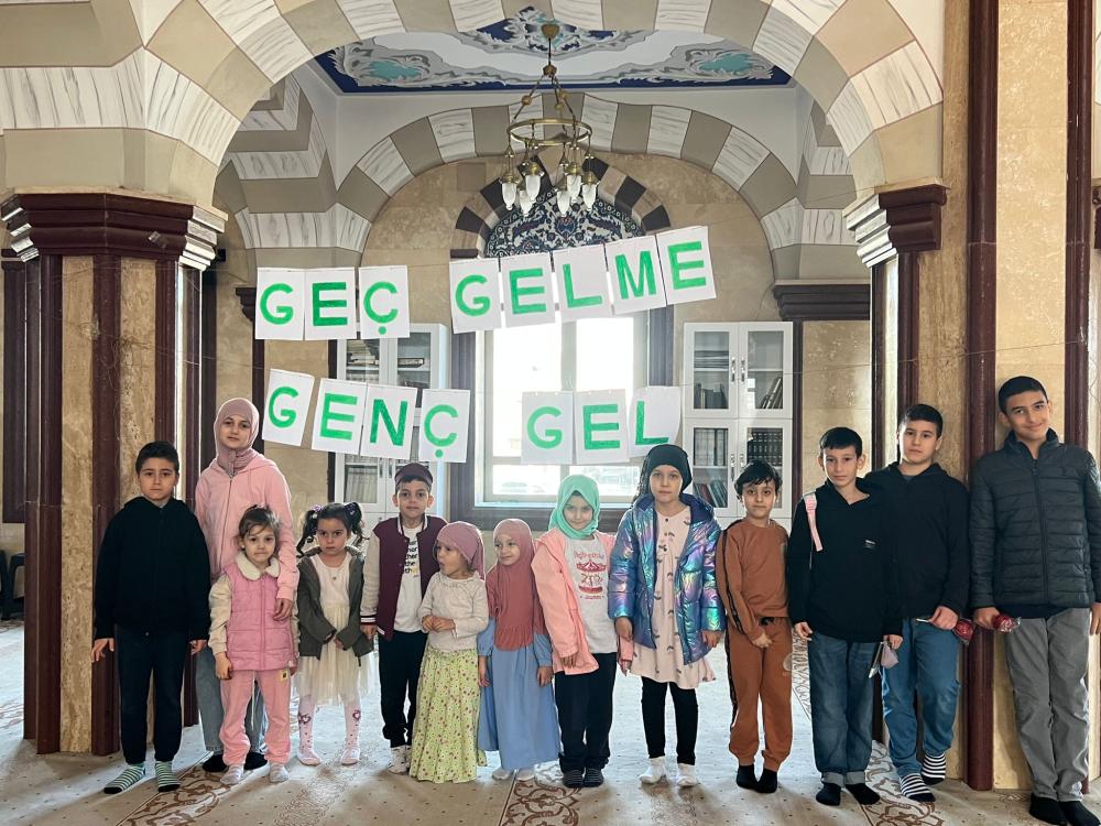İZMİR GENÇ İHH'DAN ANLAMLI BİR ETKİNLİK: KARDEŞLİK COĞRAFYASI CAMİ BULUŞMASI