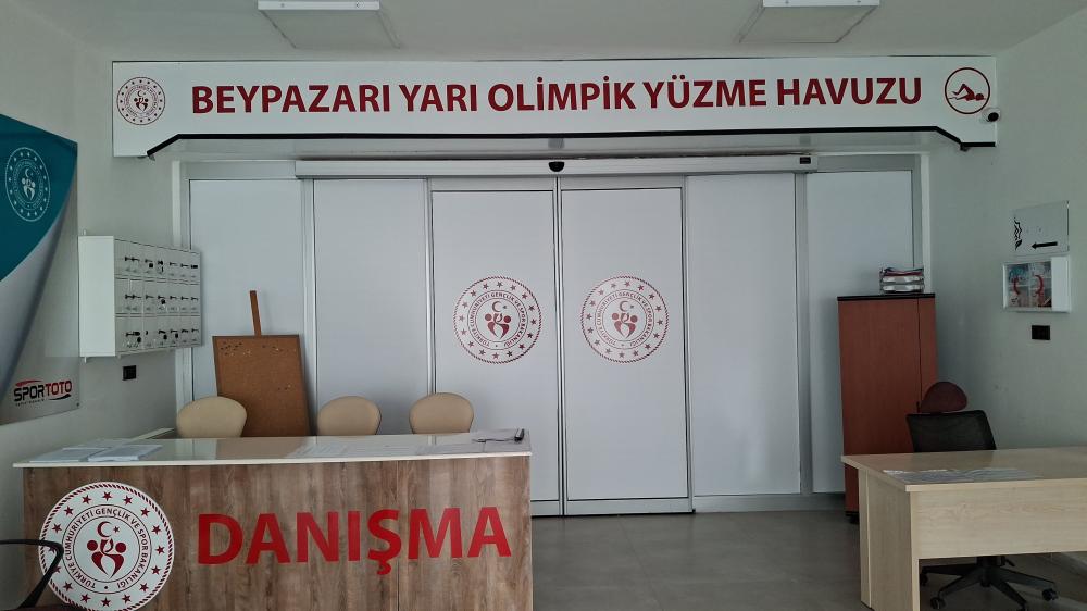 BEYPAZARI KAYMAKAMI VEDAT YILMAZ, YÜZME HAVUZUNDA İNCELEMELERDE BULUNDU
