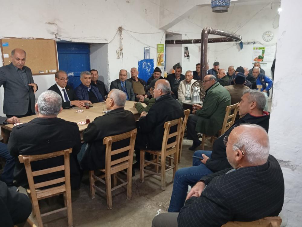 CHP YUMURTALIK'TA SAHADA: “VATANDAŞLARIMIZIN YANINDAYIZ”