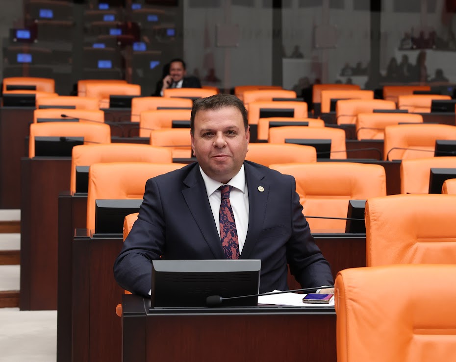 EDİZ ÜN: 