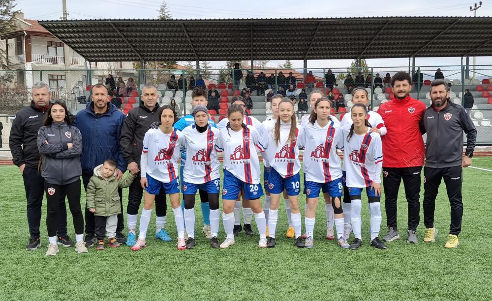 BEYPARS KIZ FUTBOL TAKIMI LİGE FIRTINA GİBİ BAŞLADI!