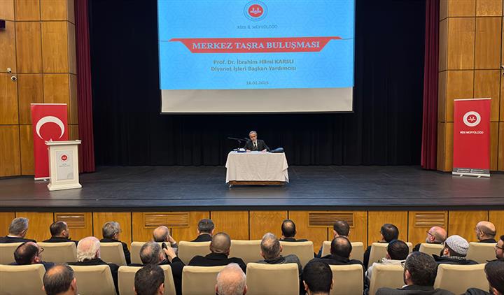 DİYANET İŞLERİ BAŞKAN YARDIMCISI KARSLI, RİZE'DE DİN GÖREVLİLERİYLE BULUŞTU