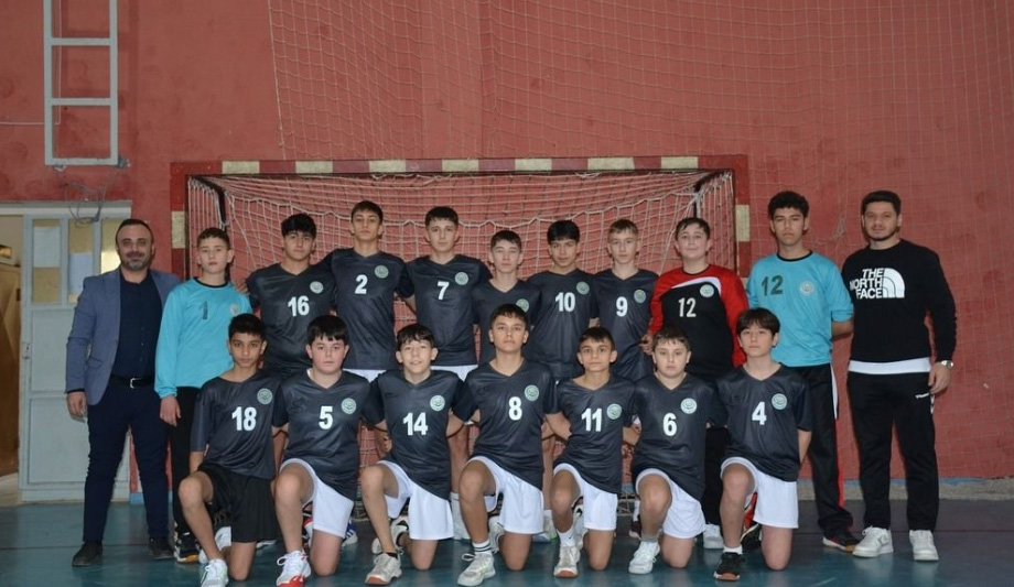 TAŞOVA BELEDİYESİ SPOR KULÜBÜ, ŞAMPİYONLUK YOLUNDA İLERLİYOR!