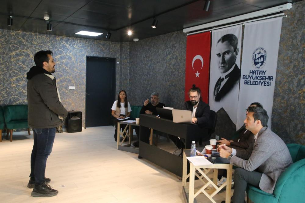 HATAY BÜYÜKŞEHİR BELEDİYESİ ÇOK SESLİ KORO İÇİN SEÇMELER DÜZENLEDİ