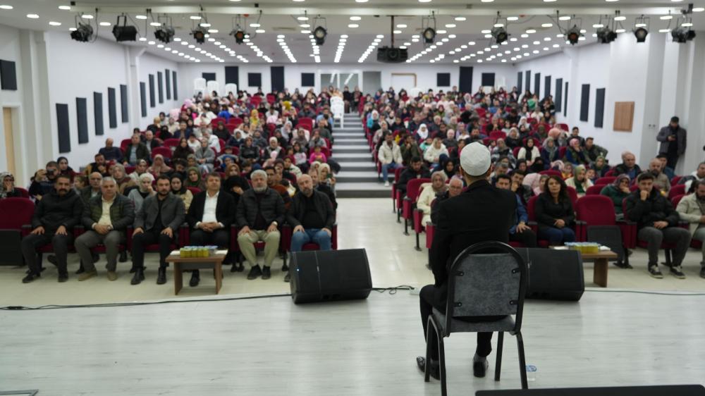 ADIYAMAN’DA RAMAZAN COŞKUSU: MURAT BELET KONSERİ İLE BAŞLADI