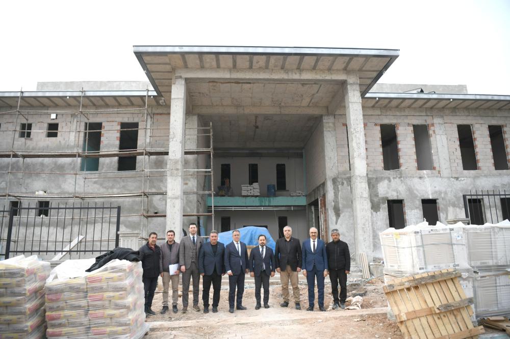 SARIÇAM GENÇLİK MERKEZİ’NİN İNŞAATI HIZLA DEVAM EDİYOR
