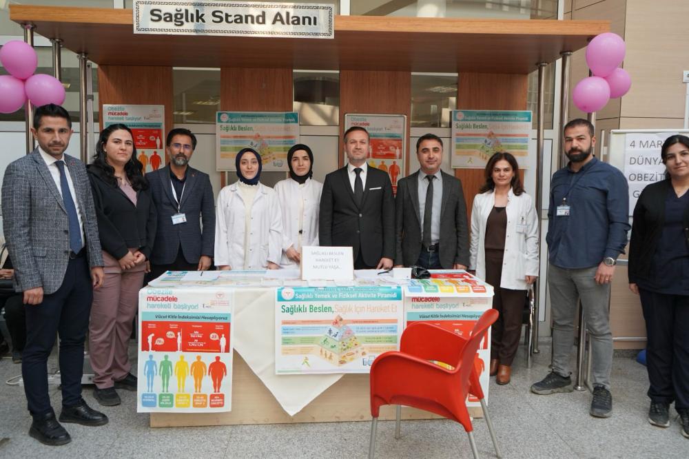 ADIYAMAN'DA OBEZİTE GÜNÜ ETKİNLİĞİ: VATANDAŞLAR BİLGİLENDİRİLDİ