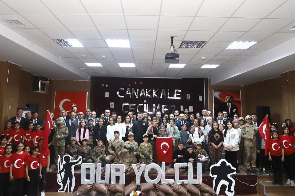 ÇUKURCA’DA 18 MART COŞKUSU: ŞEHİTLER DUALARLA ANILDI