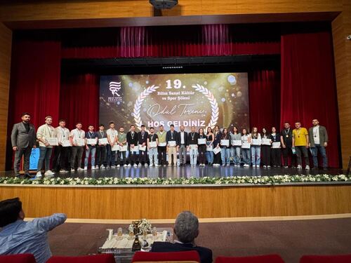 RTEÜ\'DE SPOR MÜSABAKALARININ ÖDÜL TÖRENİ GERÇEKLEŞTİRİLDİ