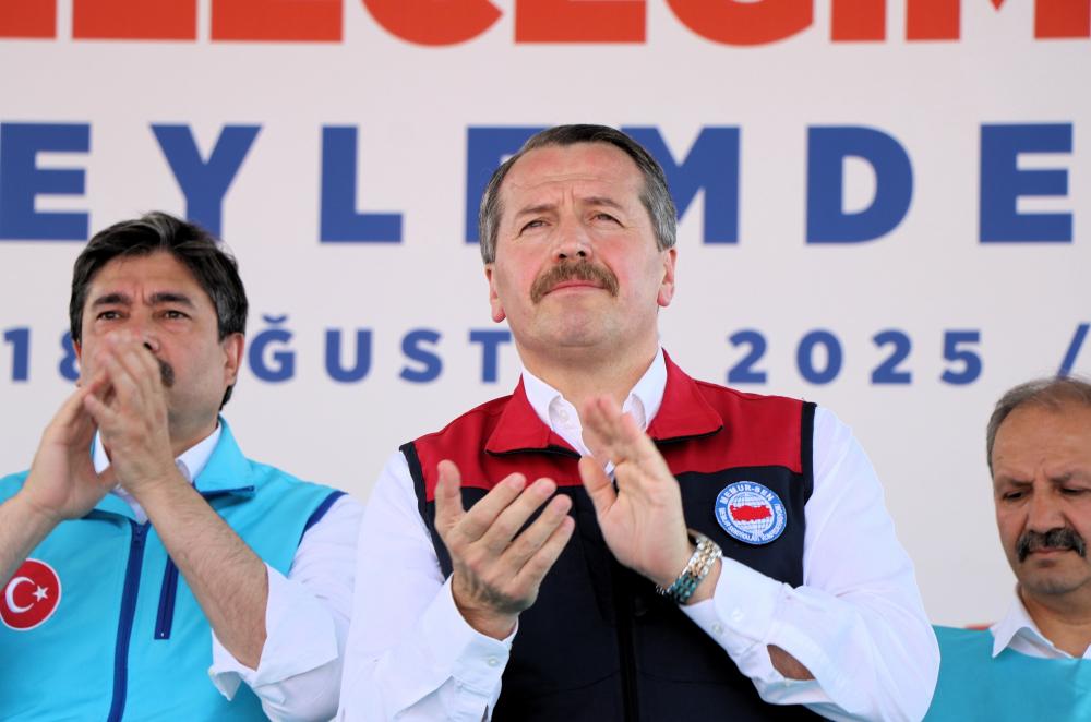 EĞİTİM-BİR-SEN ADANA TEŞKİLATI ANKARA’YA ÇIKARMA YAPTI