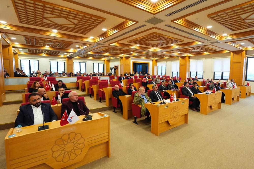 SOSYAL MEDYA GAZETECİLİĞİ GERÇEK GAZETECİLİĞİN YERİNE GEÇEMEZ