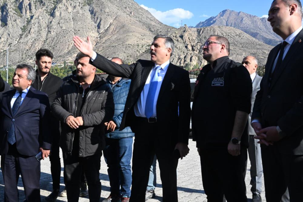 Vali Çiftçi Tortum ve Uzundere'de