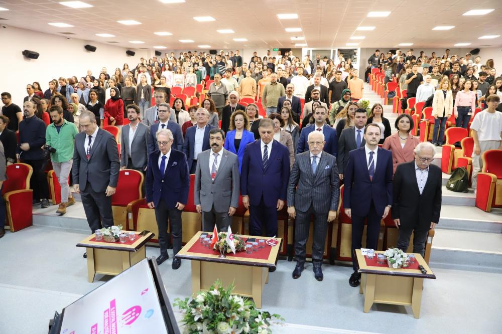 İKÇÜ’de “2. Uluslararası Sosyal İnovasyon ve Veri Analitiği” Kongresi